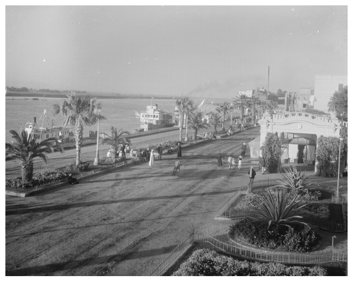 Le Old Winter Palace en 1936.