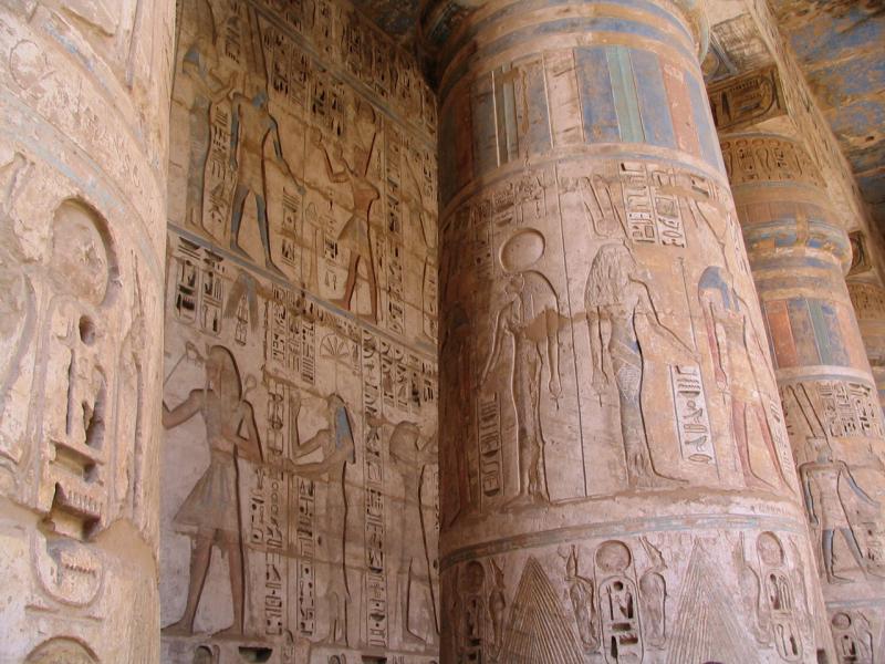Le temple a gardé ses magnifiques couleurs.