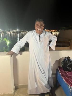 Mohamed sur la terrasse de KV1 - Photo de Laurence