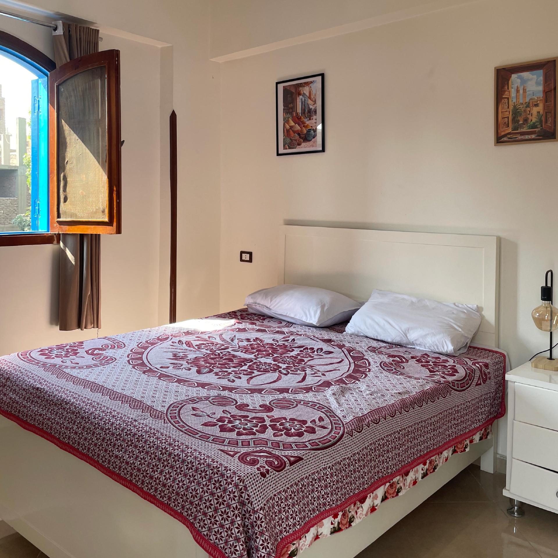 Chambre lit double avec balcon