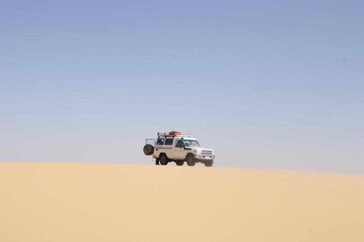 Les dunes avant l'oasis de Kharga.